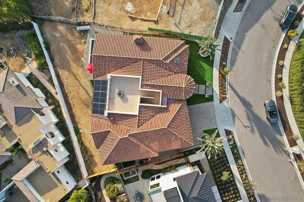 San Diego, CA 92109,5114 Gordon Lane