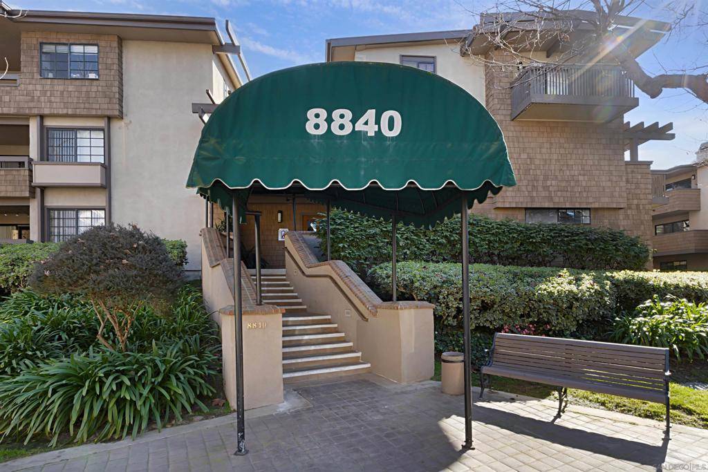 La Jolla, CA 92037,8840 Villa La Jolla Dr #103