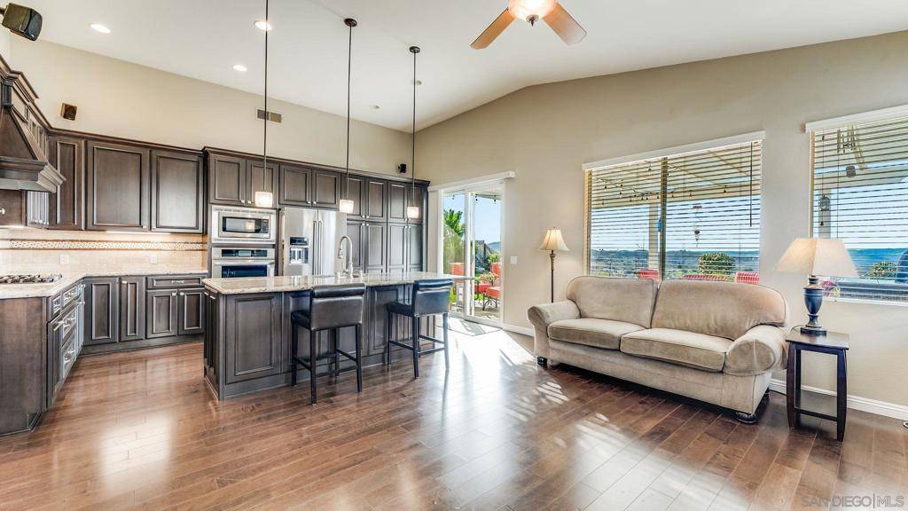 El Cajon, CA 92021,13750 Braeswood Ter