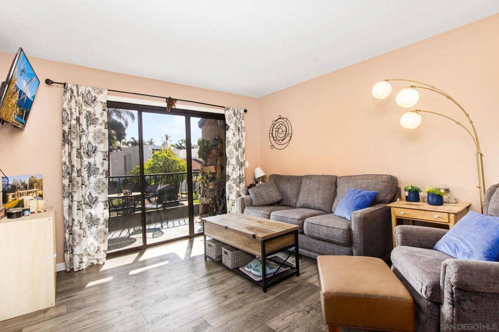 San Diego, CA 92120,7380 Park Ridge Blvd #223
