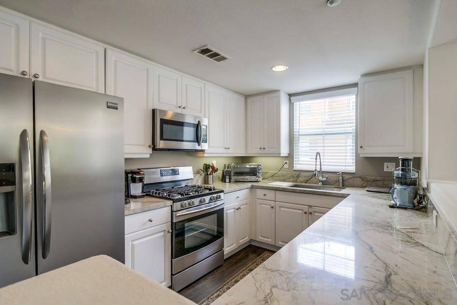 San Diego, CA 92154,874 Compass Way