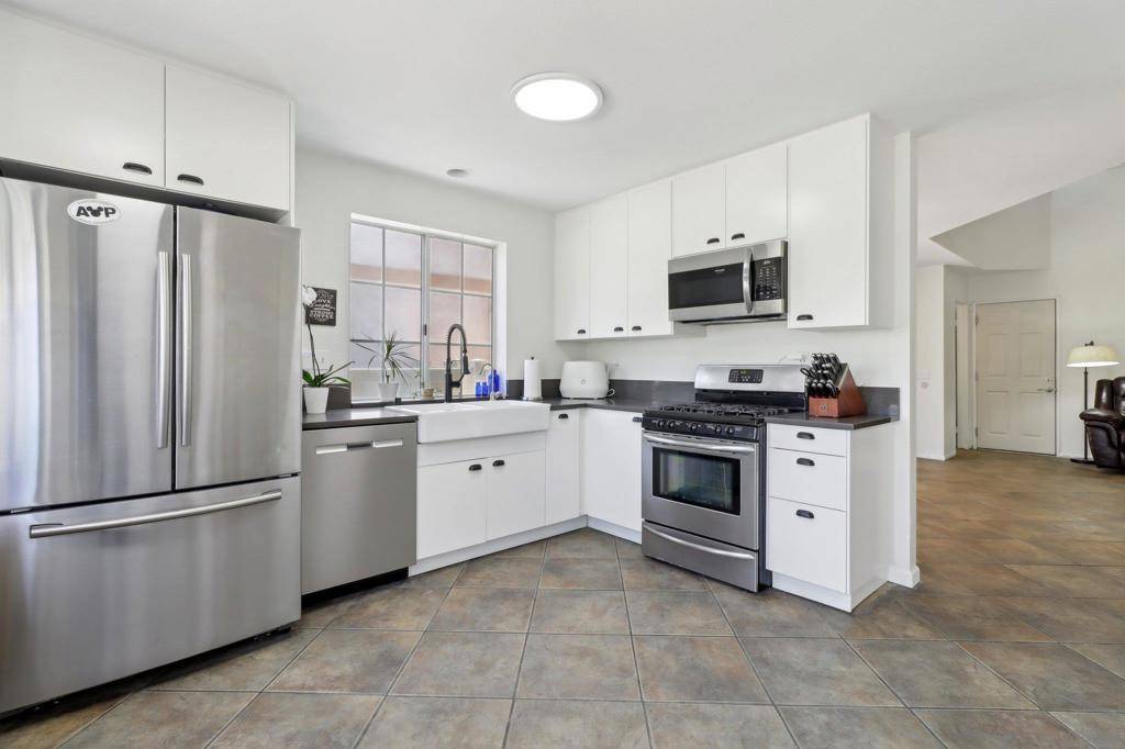 Vista, CA 92083,1716 Promenade Circle