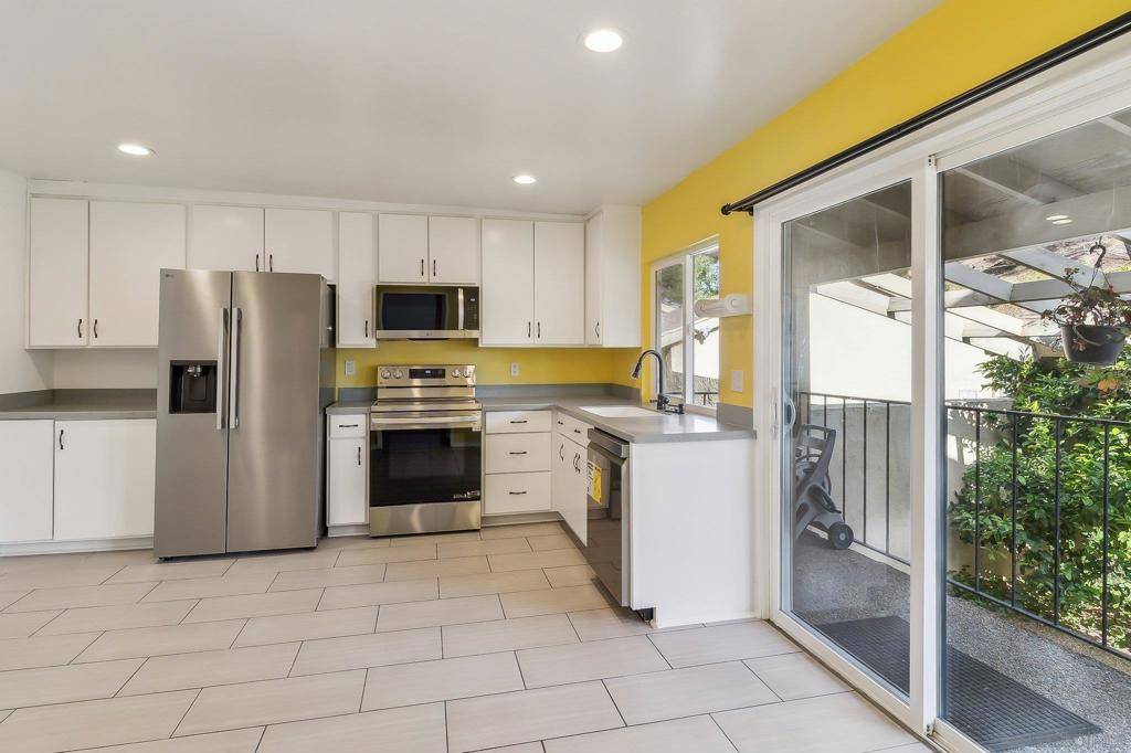 La Mesa, CA 91942,7700 Parkway Dr #48