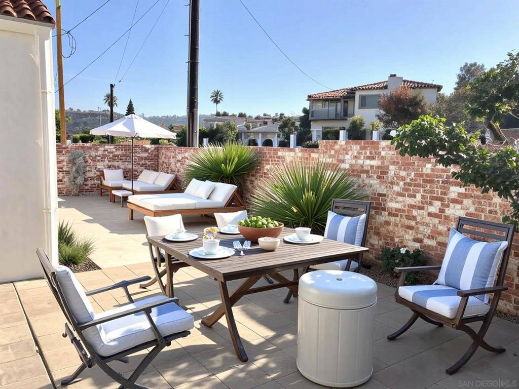 La Jolla, CA 92037,1888 Viking Way