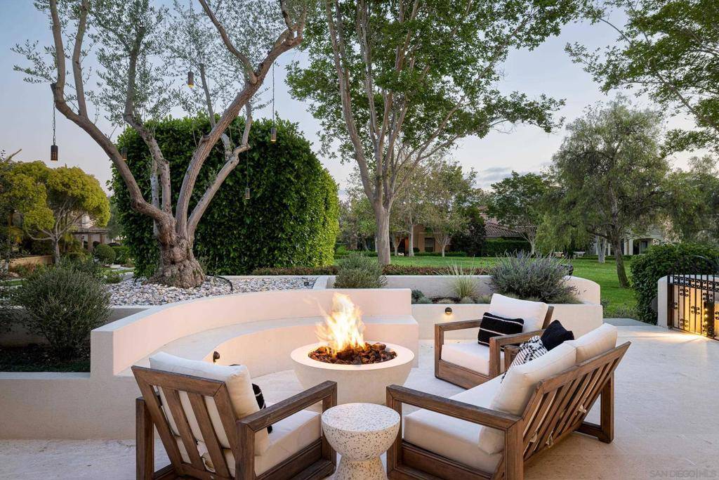 San Diego, CA 92127,7725 Cantata Ln