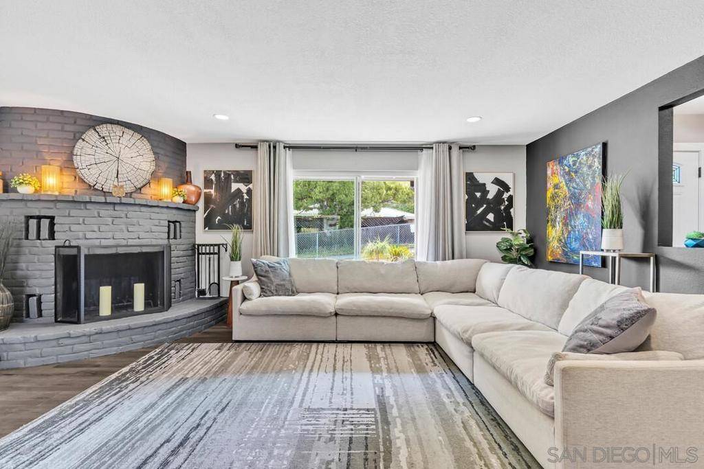 Lakeside, CA 92040,9217 Riverview Ave