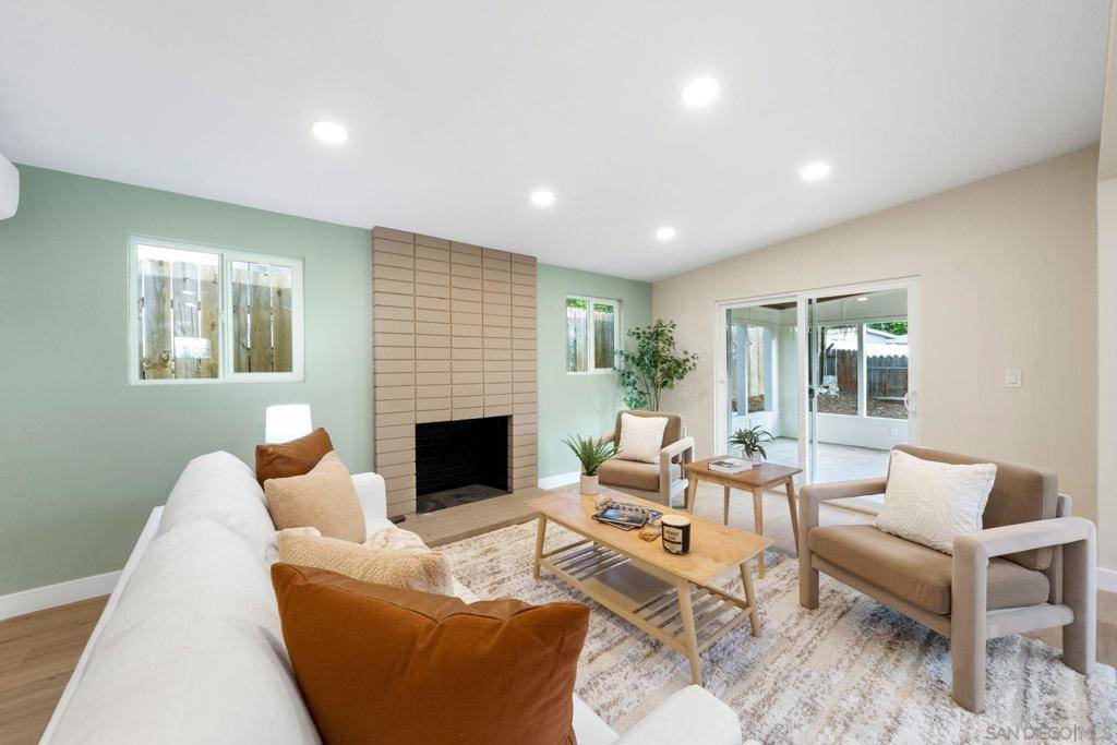 Santee, CA 92071,11011 Meadow Terrace Dr