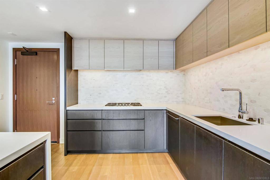 San Diego, CA 92101,1388 Kettner Blvd #1309