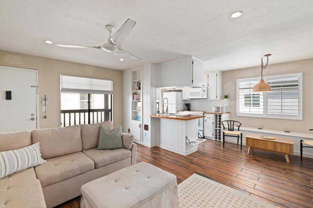 San Diego, CA 92116,4521 Hawley Blvd #8