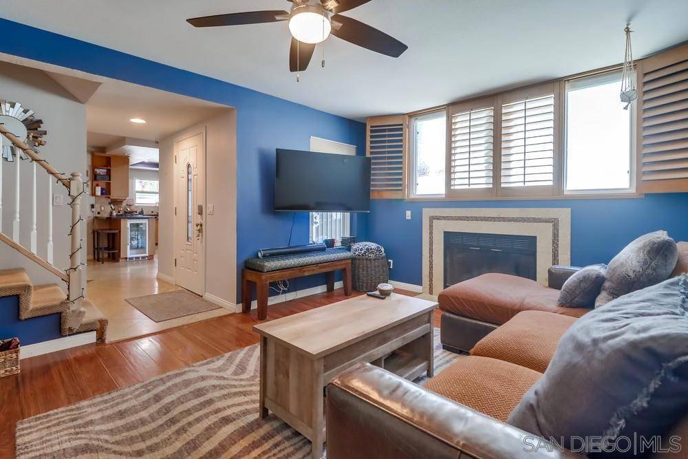 San Diego, CA 92116,4632 Felton Street #4