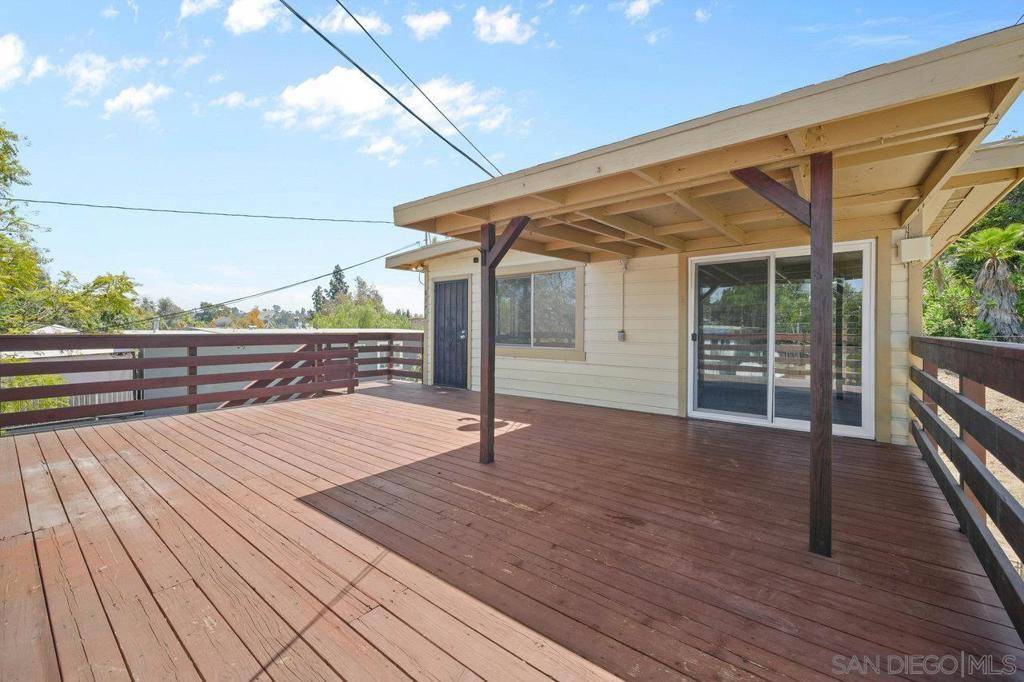 La Mesa, CA 91942,6170 72 Stanley Drive