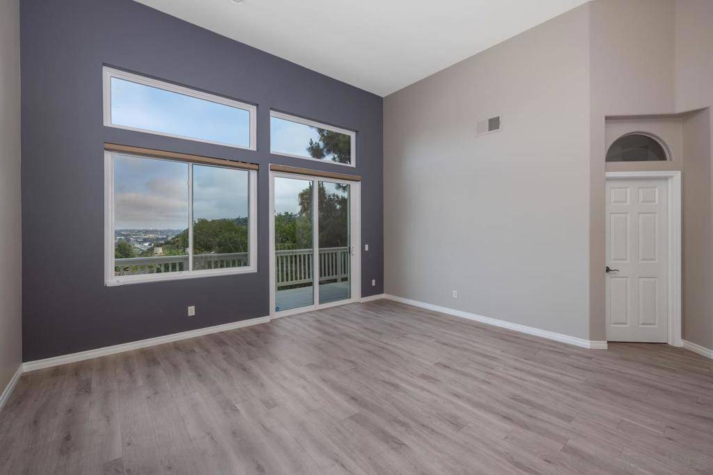 La Jolla, CA 92037,6013 Oakgate Row