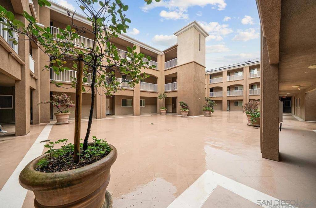 7647 Mission Gorge Rd 3, San Diego, CA 92120