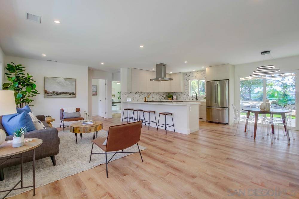 San Diego, CA 92117,3987 Dalles Ave