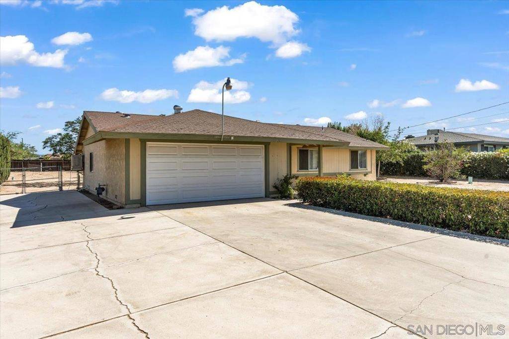 Hesperia, CA 92345,15209 Mauna Loa