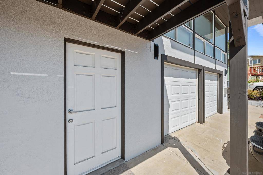 La Mesa, CA 91941,4383 Maple Ave