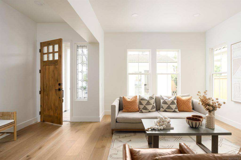 Carlsbad, CA 92008,5077 Ashberry