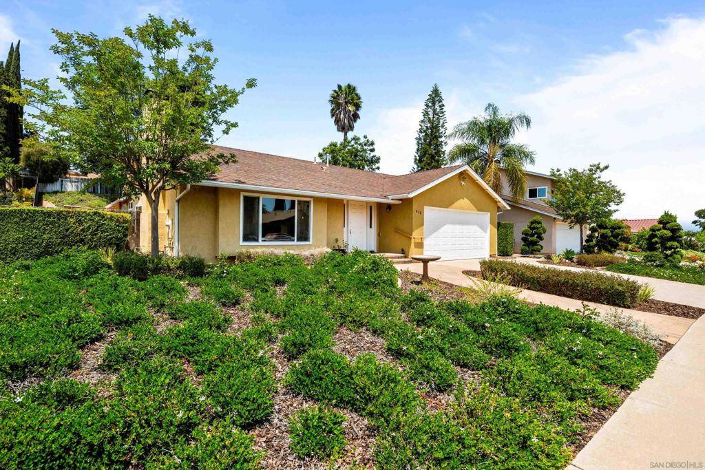 832 Casa De Oro Pl, Escondido, CA 92025