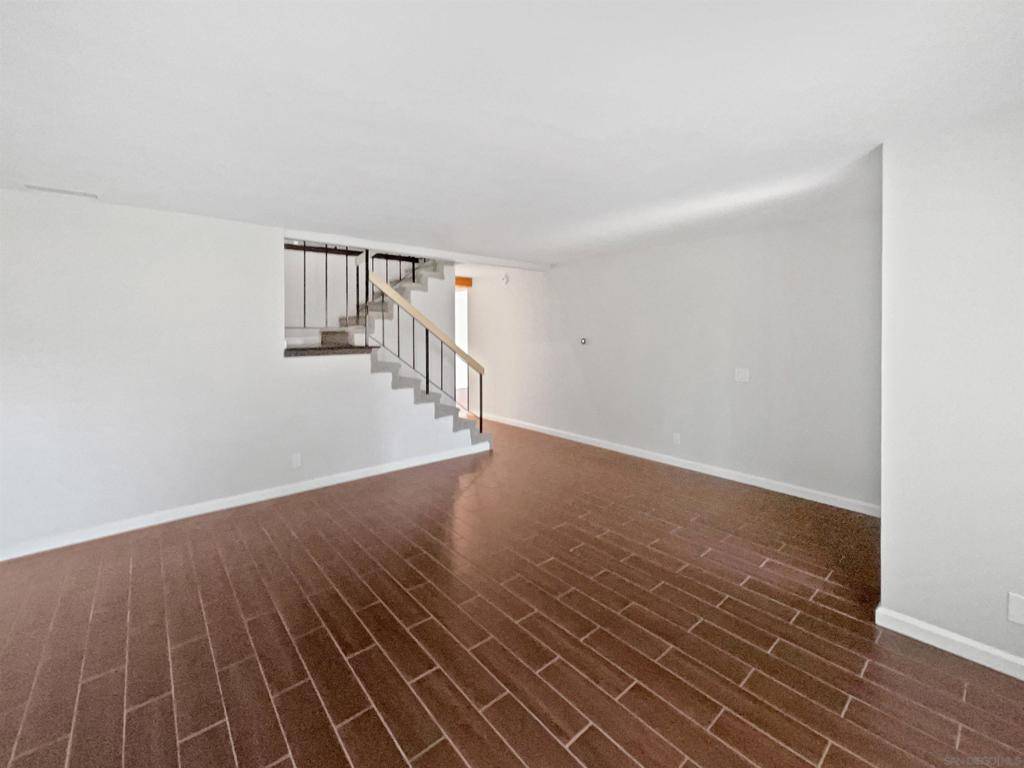 San Diego, CA 92124,9917 Park Crest Ln