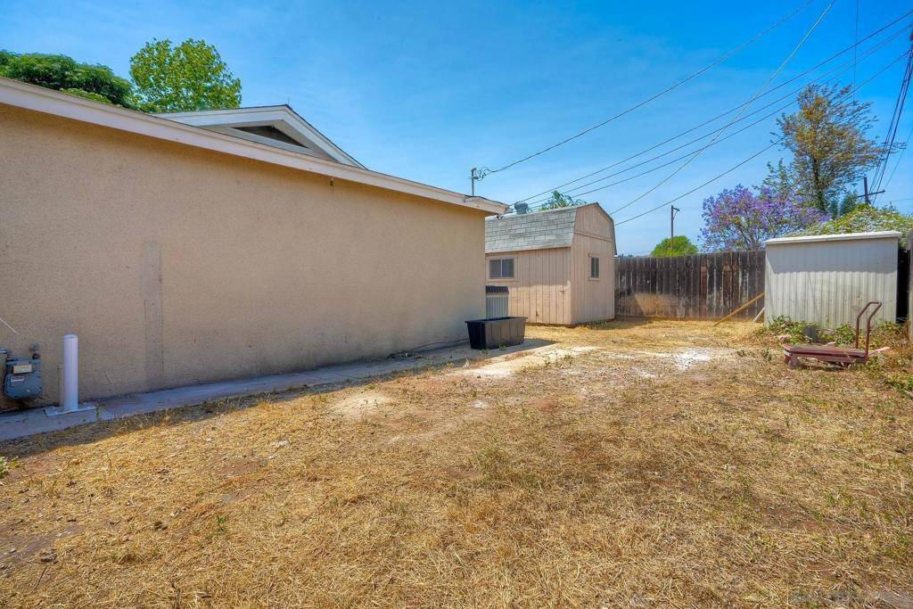 El Cajon, CA 92021,940 Gladys