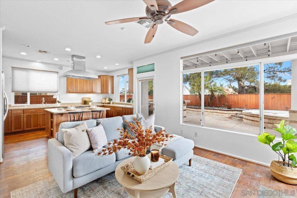 Escondido, CA 92026,2412 Starlight Gln