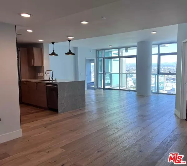 Marina Del Rey, CA 90292,13650 Marina Pointe DR #1509