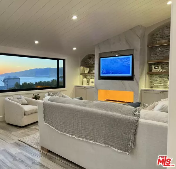 Malibu, CA 90265,6775 Las Olas WAY