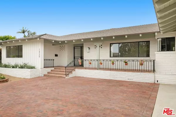 14949 La Cumbre DR, Pacific Palisades, CA 90272