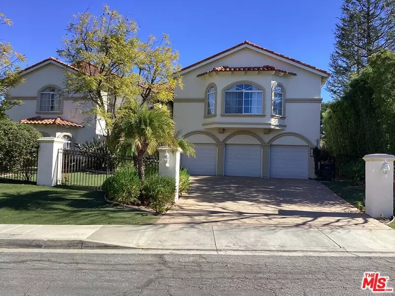 4196 Vicasa DR, Calabasas, CA 91302