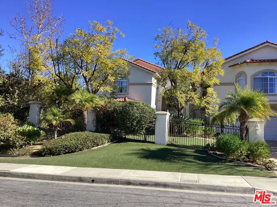 Calabasas, CA 91302,4196 Vicasa DR