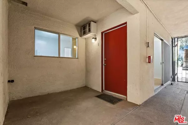 Pasadena, CA 91104,1293 N Garfield AVE #1