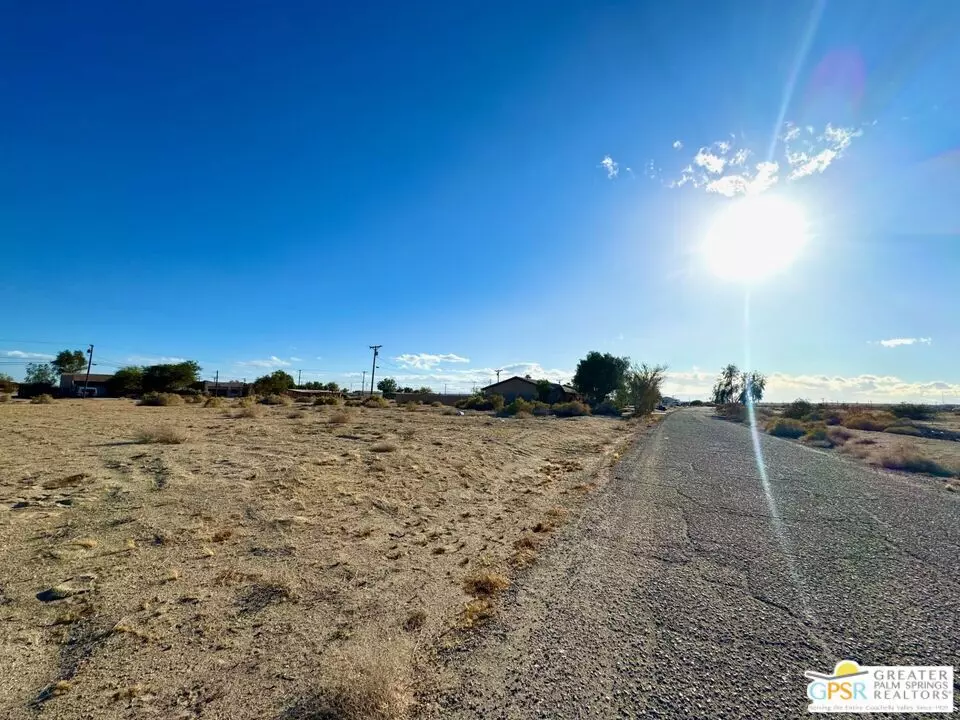 Thermal, CA 92274,2302 Sand Ere AVE