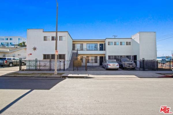 7104 S San Pedro ST, Los Angeles, CA 90003