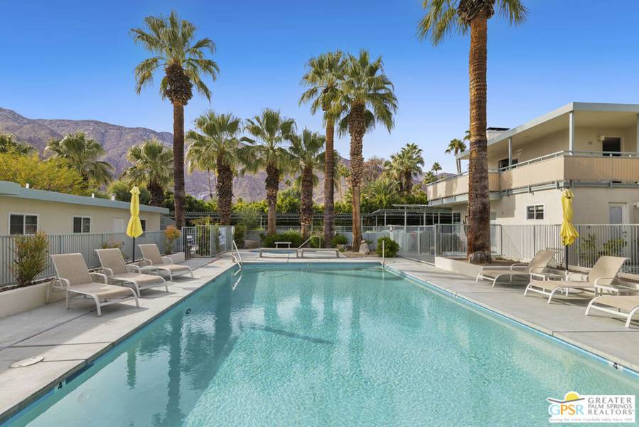 155 W Hermosa PL #4, Palm Springs, CA 92262