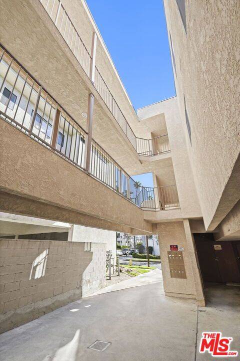 Glendale, CA 91201,1133 Alameda AVE