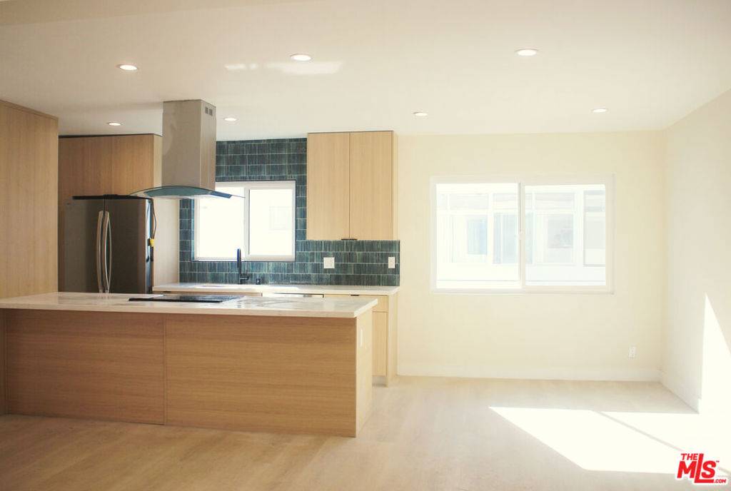 322 S Swall DR #5, Los Angeles, CA 90048