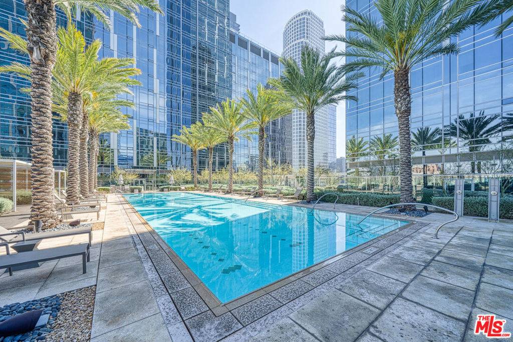 877 Francisco ST #1128, Los Angeles, CA 90017