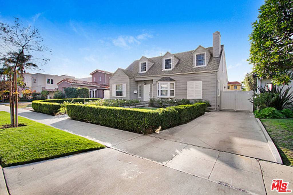 Beverly Hills, CA 90211,209 S Willaman DR