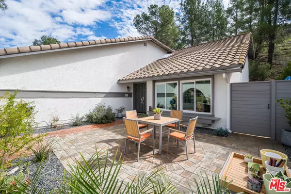 Agoura Hills, CA 91301,28824 Eagleton ST