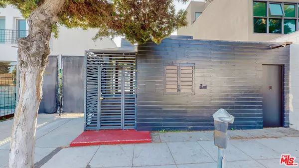 2222 Main ST, Santa Monica, CA 90405