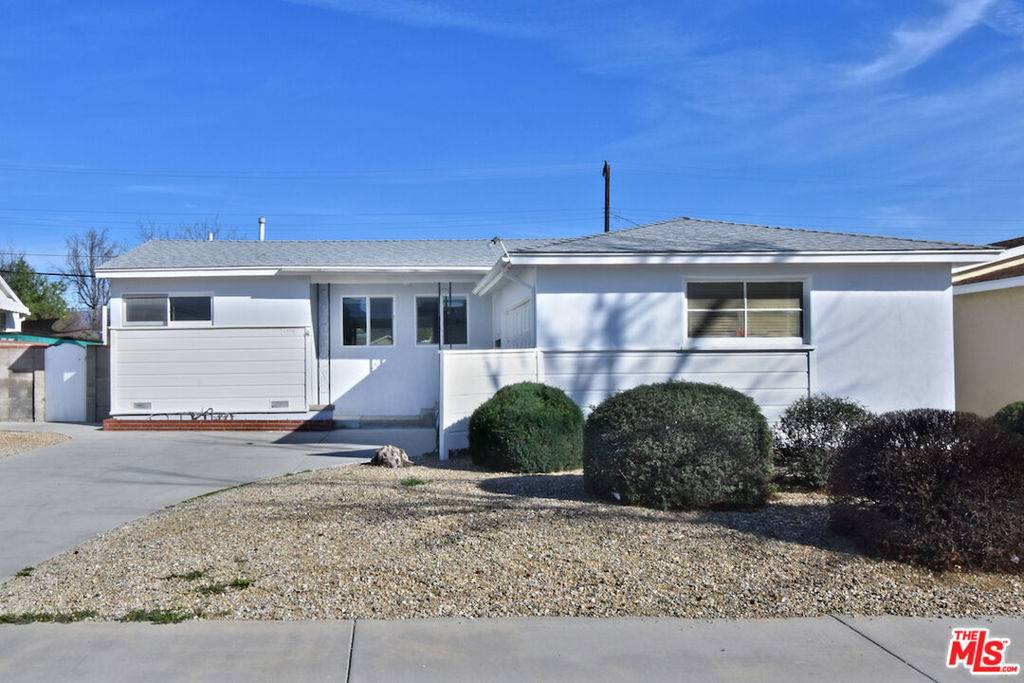 9356 Natick AVE, North Hills, CA 91343