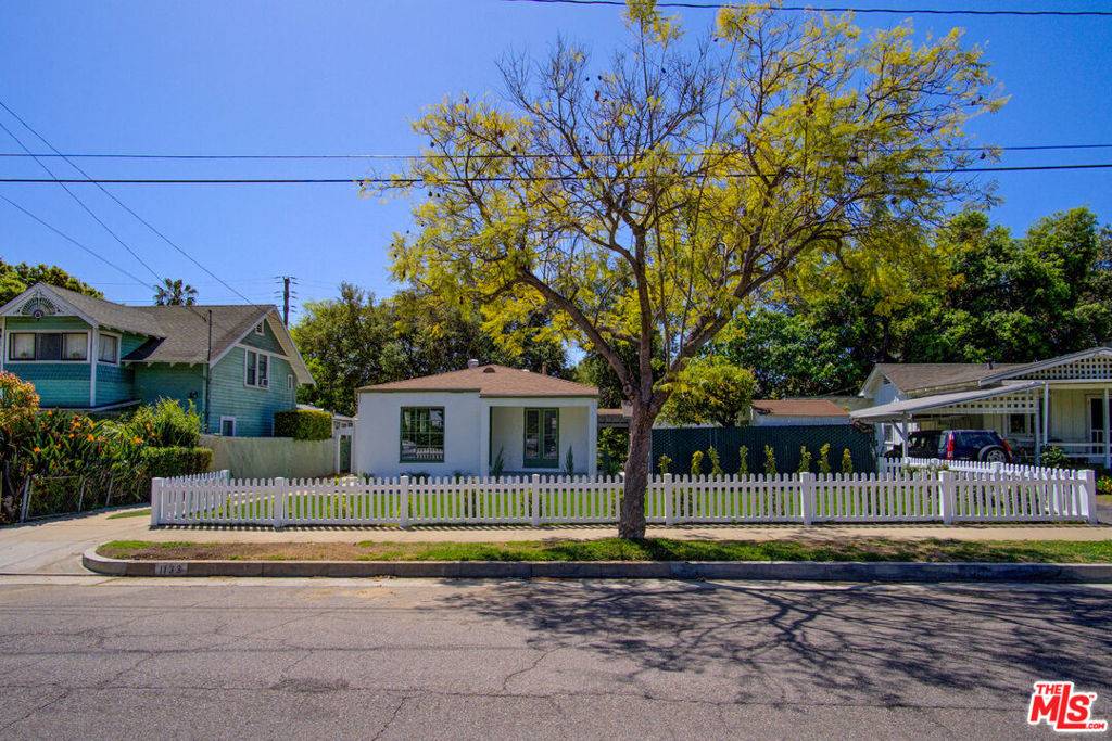 South Pasadena, CA 91030,1133 Foothill ST