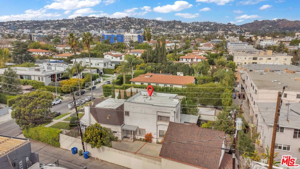 Los Angeles, CA 90048,162 S Edinburgh AVE