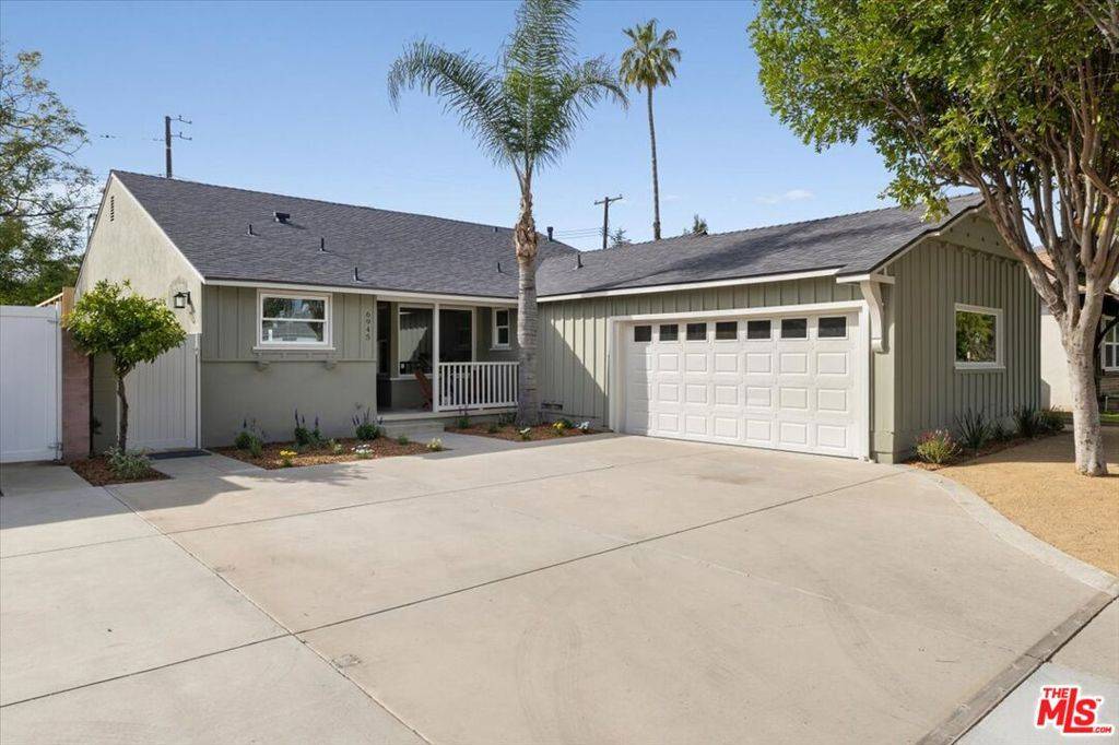 6945 Cedros AVE, Van Nuys, CA 91405