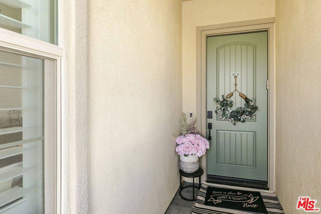 Santa Clarita, CA 91350,17908 Trek CT