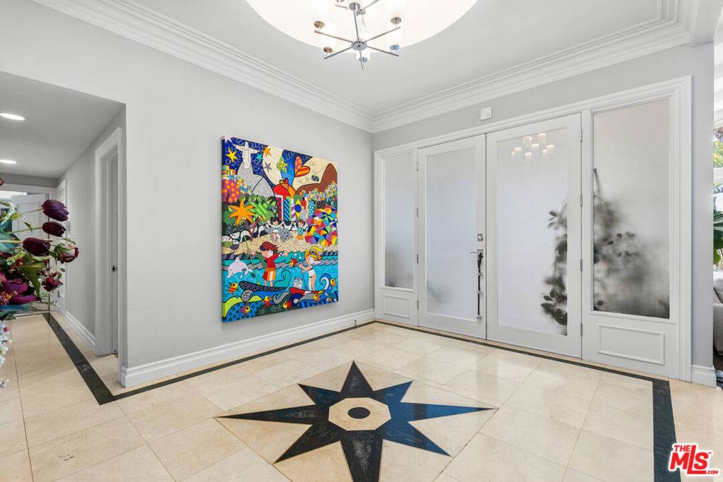 Encino, CA 91316,4060 Alonzo AVE