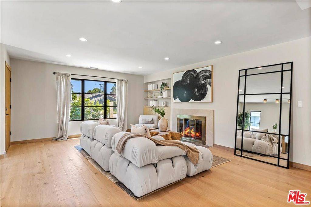 Sherman Oaks, CA 91403,14537 Hesby ST