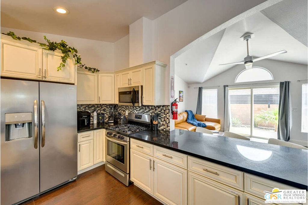 Palm Springs, CA 92262,529 W Bon Air DR