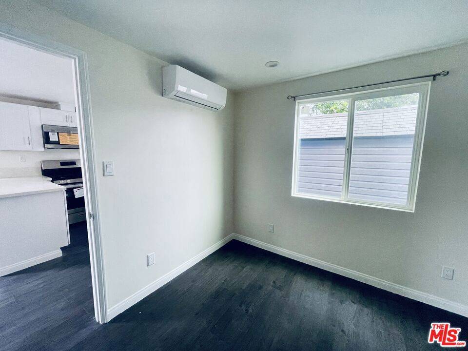 Los Angeles, CA 90004,463 N Ardmore AVE