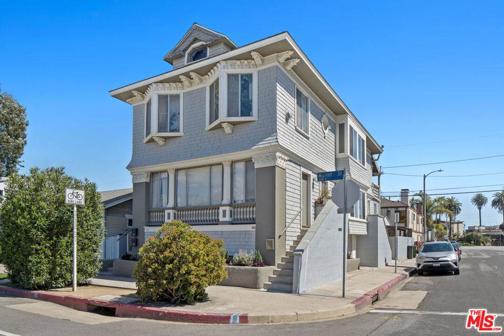 1366 Riviera AVE, Venice, CA 90291
